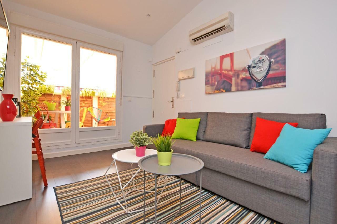 Atico Con Terraza En El Centro De Alicante Apartman Kültér fotó