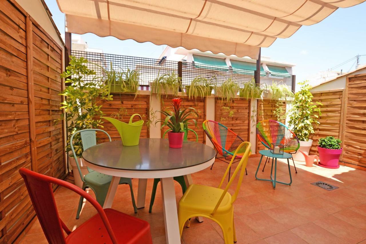 Atico Con Terraza En El Centro De Alicante Apartman Kültér fotó
